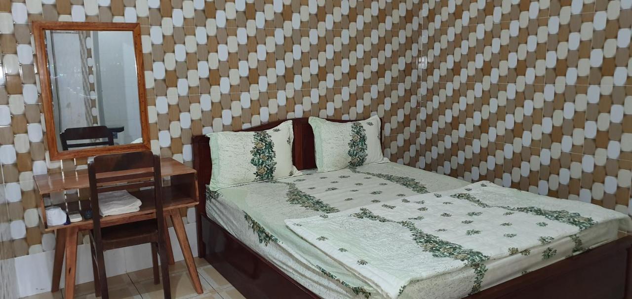 Nha Nghi Viet Nga Hotel Ha Tien Bagian luar foto